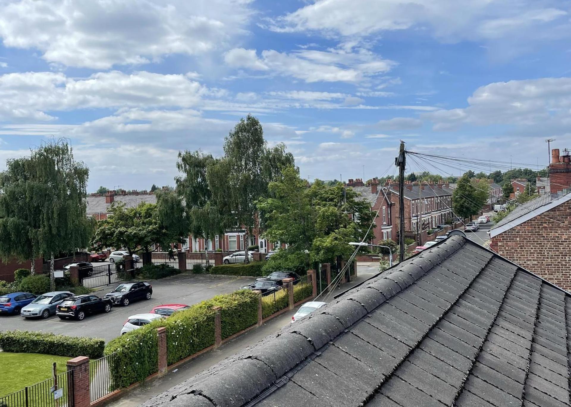 2-Bed Apartment - Sleeps 4 - Street Parking - Wifi Manchester Buitenkant foto
